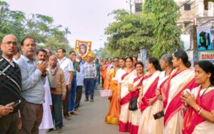 ध्यान मंदिर समर्पण समारोह का प्रारम्भ प्रभात फेरी से।