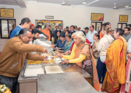 ಭಕ್ತಾದಿಗಳಿಗೆ ವಿಶೇಷ ಭೋಜನವನ್ನು ನೀಡಲಾಯಿತು