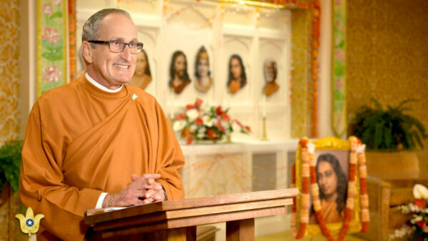 Yoga and the Steps to Unconditional Love by Swami Bhumananda Giri