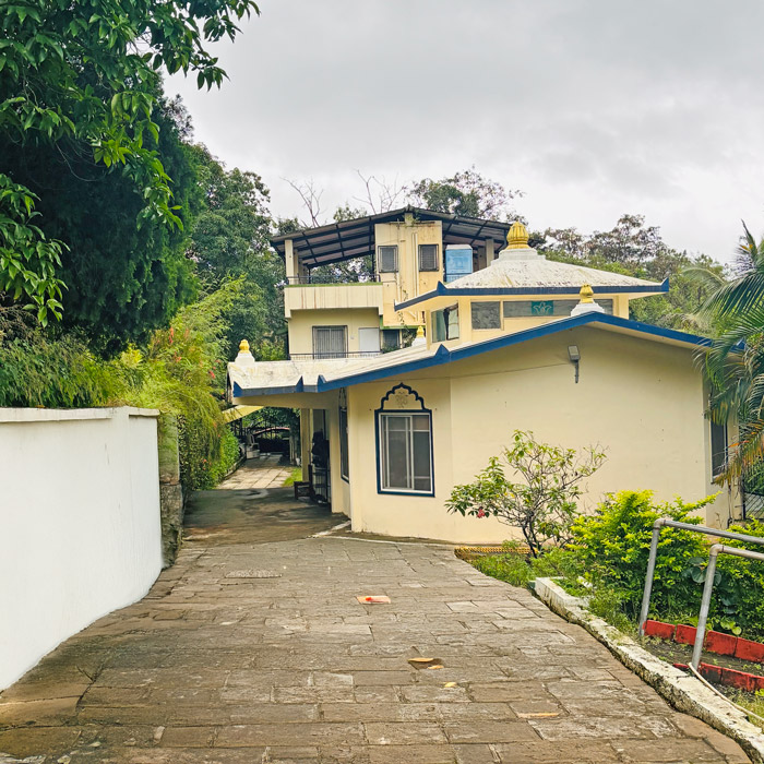 YSS Pune Retreat – Premises