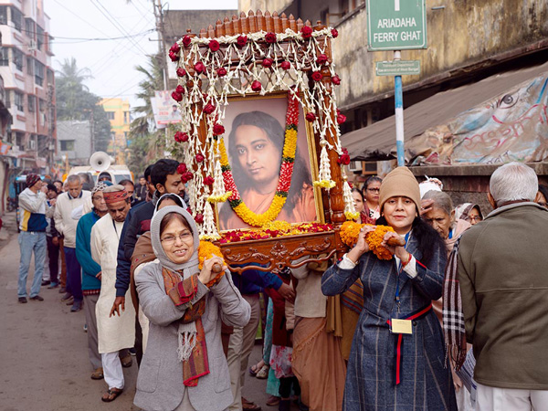 janmotsav-celebrations-at-YSS-dakshineswar-ashram-2026-2026_Janmotsav_DAK_0027-600