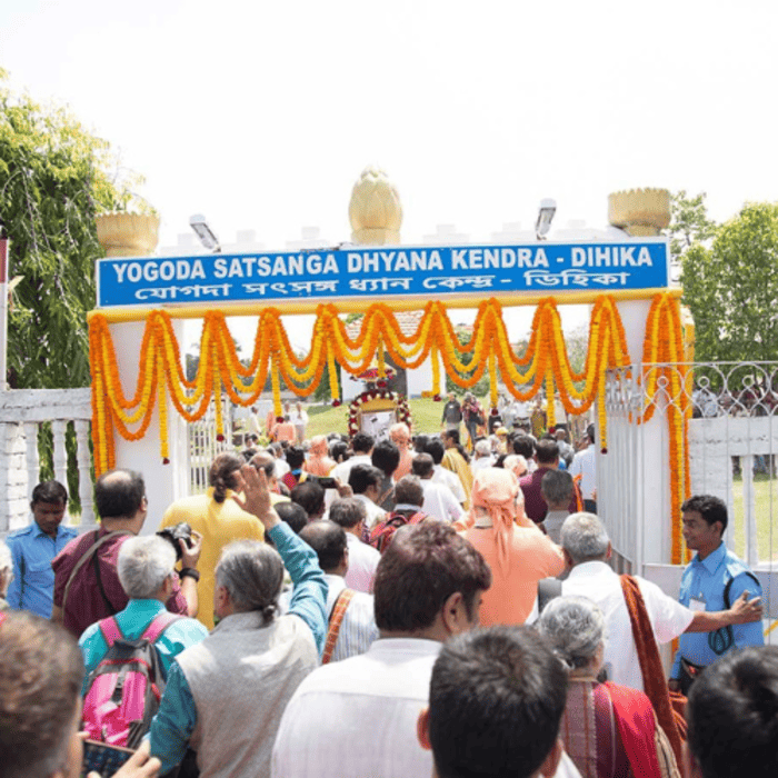 YSS Centennial Special Pilgrimage - Devotees Arrive at Dihika