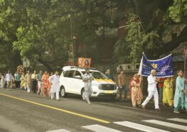 Devotees of Delhi…
