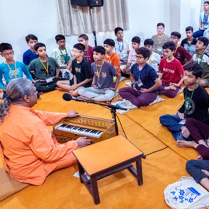 YSS Noida Ashram – Boys' Camp Monastic-led Meditation