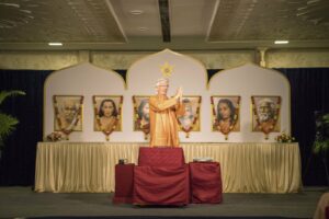 Swami Chidanada greets devotees.