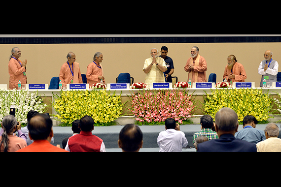 Narendra Modi standing with YSS Board of Directors.