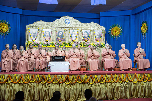 Sannyasis of YSS and SRF during Sharad sangam in Ranchi.