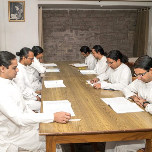 2021_Ashram_Life_0084–Edit copy Postulants in a Spiritual Study Session