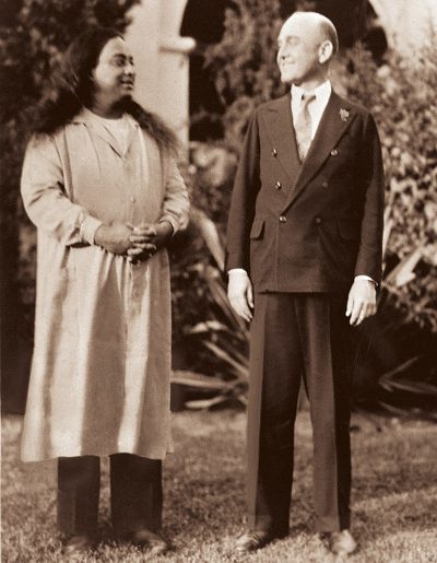 Paramahansa-Yogananda-James-Lynn-1933