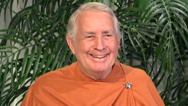 Living Without Fear by Swami Anantananda Giri