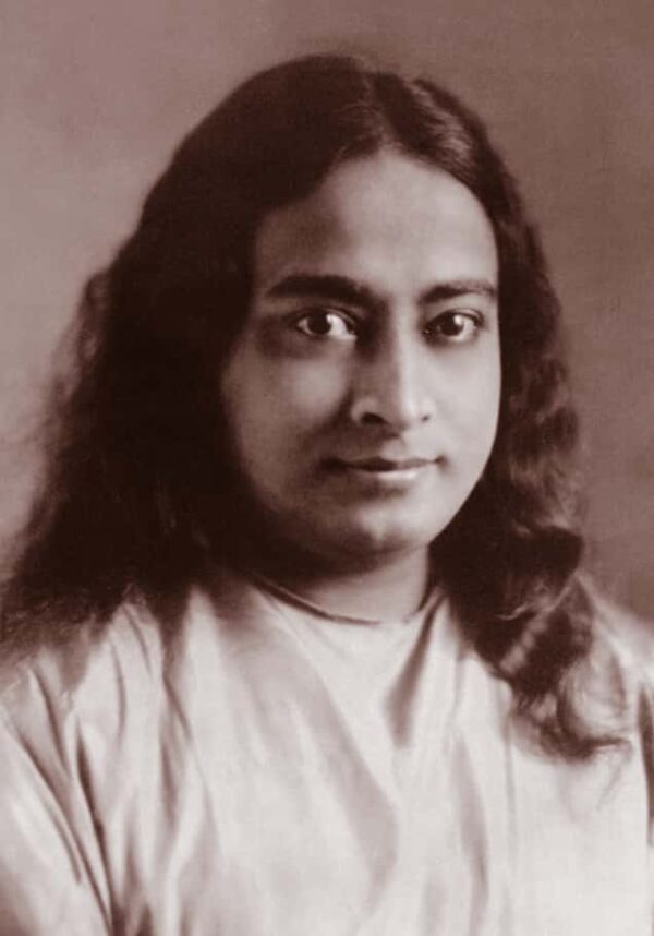 paramahansa-yogananda-in-1924-photo-regular-yss-front.jpg